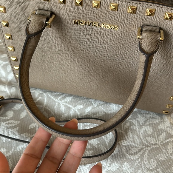 Michael Kors Selma Studded - Picture 3 of 6